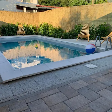 Mo House Villa